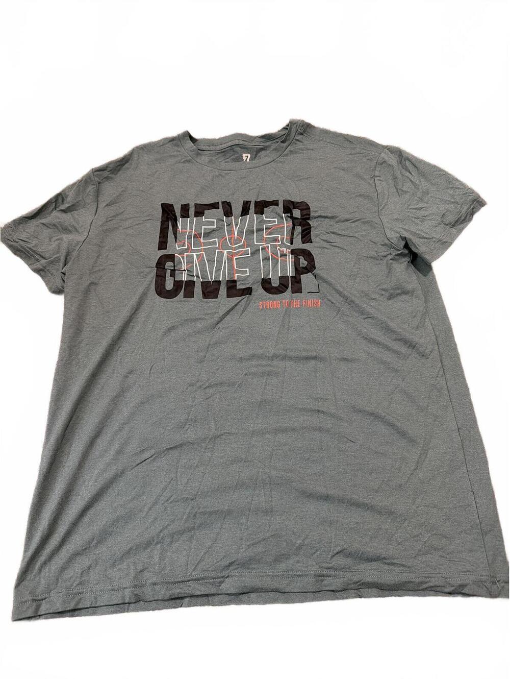 Runway Boys XL Casual T-Shirt Never Give Up Graphic